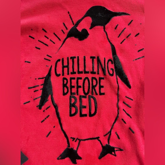 5 Carter's Penguin Chillin Before Bed Pajama Set, Shirt Pants, Velour, Red Black - Picture 4 of 10